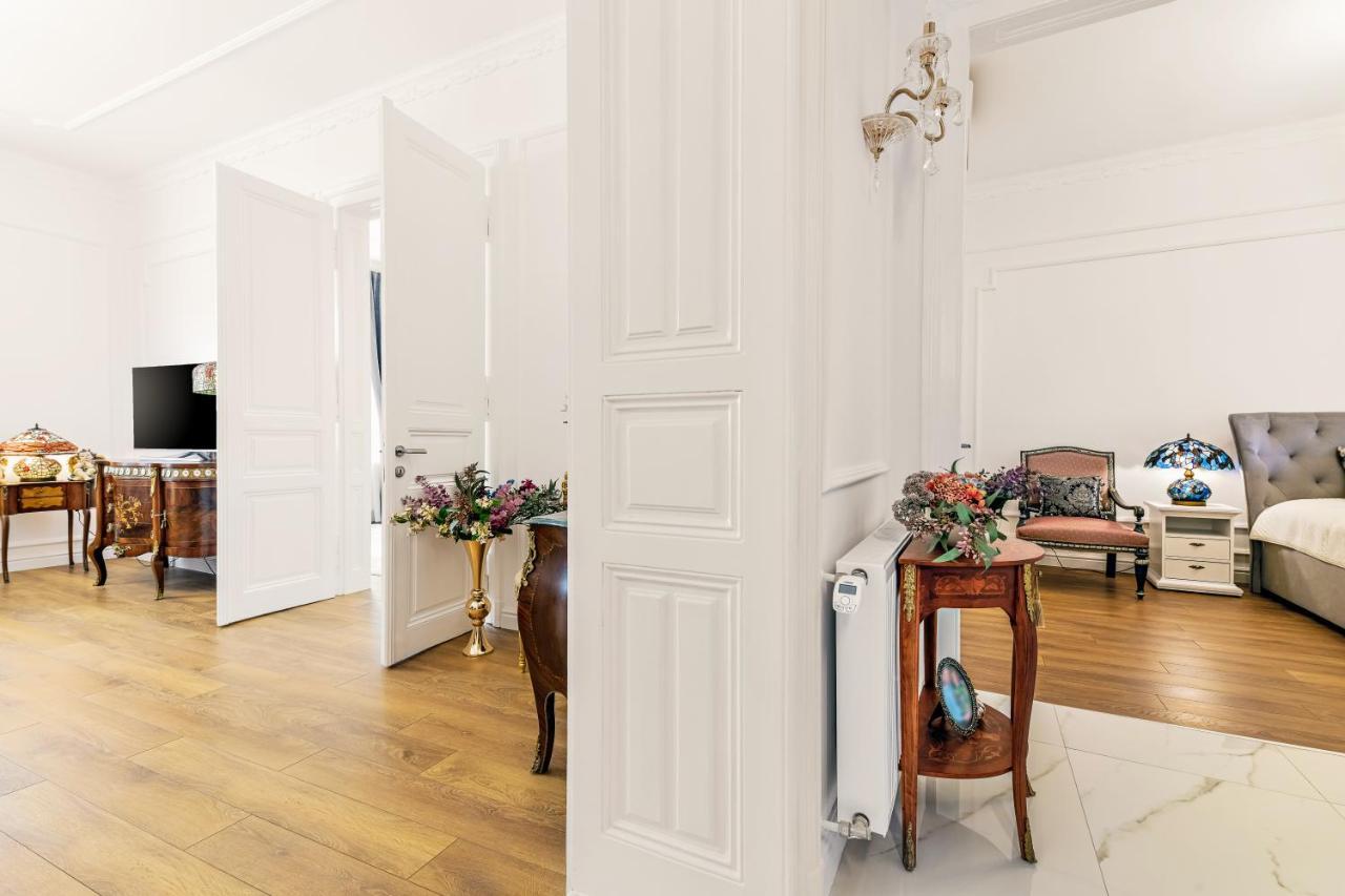 Luxury Class Apartment - 1St Floor, Large Apartment, Downtown, Newly Renovated, Fast Wifi, 4X Air Conditioning Zagreb Exterior photo