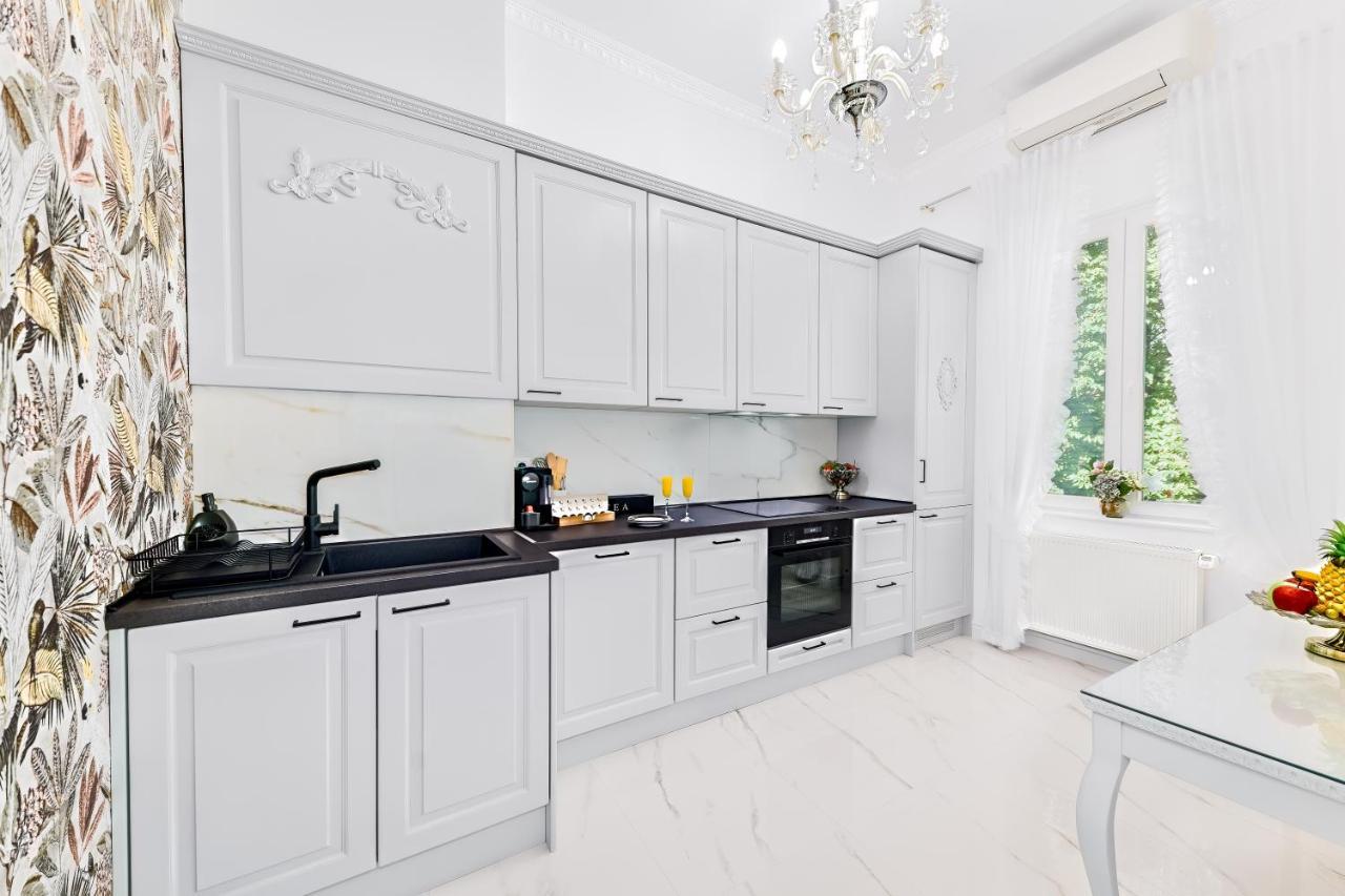 Luxury Class Apartment - 1St Floor, Large Apartment, Downtown, Newly Renovated, Fast Wifi, 4X Air Conditioning Zagreb Exterior photo